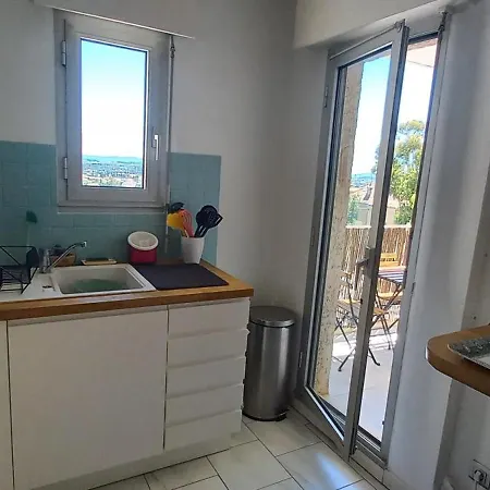 3 Pieces 62m2 Balcon Vue Acces Piscine Tennis Hyères