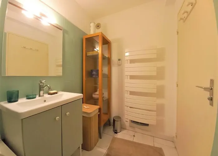 3 Pieces 62m2 Balcon Vue Acces Piscine Tennis * Hyères