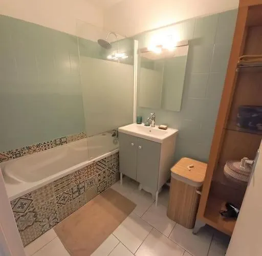 3 Pieces 62m2 Balcon Vue Acces Piscine Tennis * Hyères