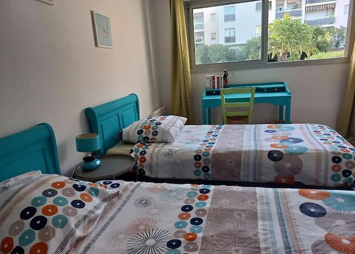 3 Pieces 62m2 Balcon Vue Acces Piscine Tennis * Hyères